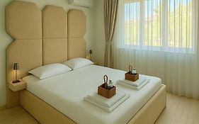 Elenartlux - Baby Cot - Pets Allowed - Free Parking & Fast Wi-Fi